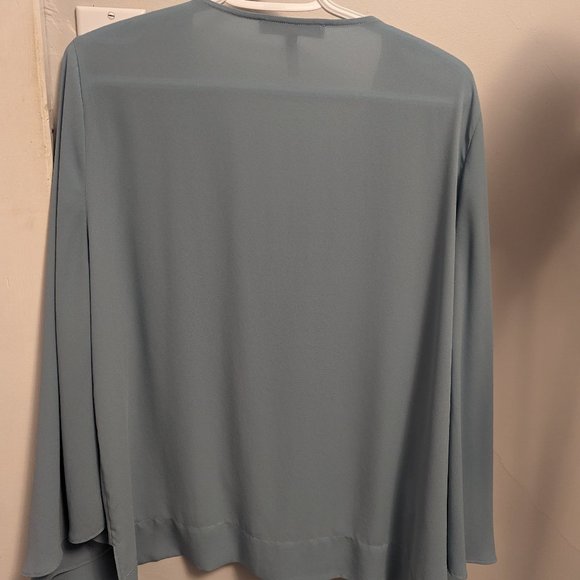 BCBG blouse - Picture 4 of 5